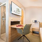 Gaestehaus Hornegger 게스트하우스 3*