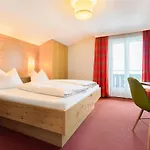 게스트하우스 Gaestehaus Hornegger 3*