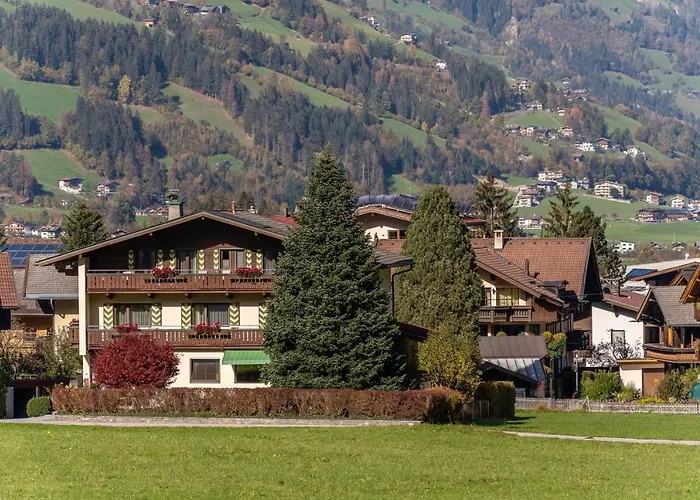 Konukevi Gaestehaus Hornegger 3*