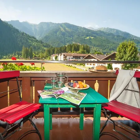 Gaestehaus Hornegger بيت ضيافة