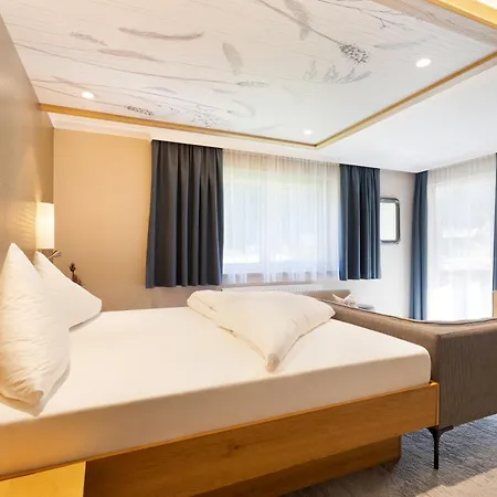 Πανσιόν Gaestehaus Hornegger 3*